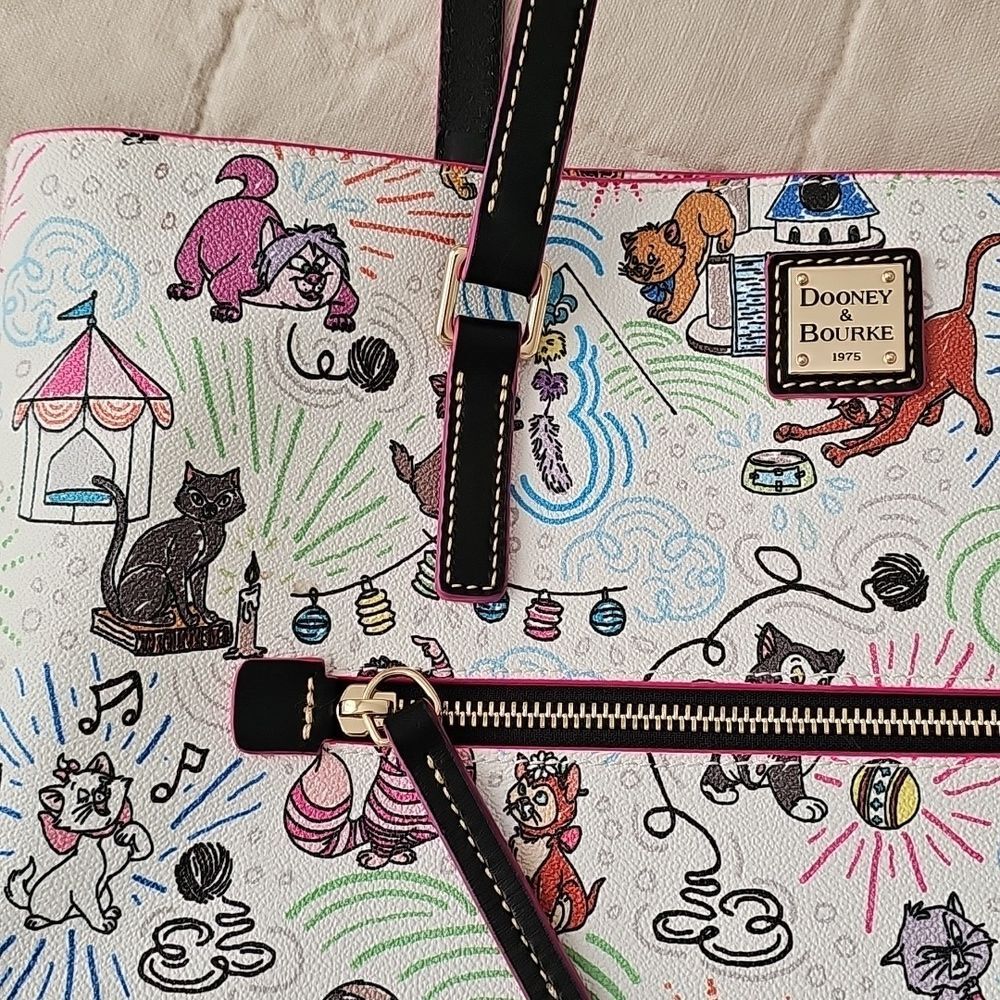Disney Dooney & Bourke Cats Tote - Picture 2 of 9